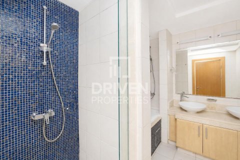 2 غرف نوم شقة في Shoreline Apartments, الإمارات العربية المتحدة رقم 215073 14