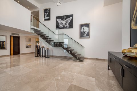 Apartment de 3 dormitorios en Shams 1, UAE No. 226423 7