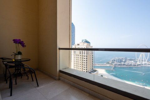 Apartment de 3 dormitorios en Shams 1, UAE No. 226423 17