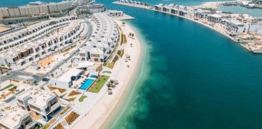 2 bedrooms Townhouse in Ras Al Khaimah, UAE No. 183613