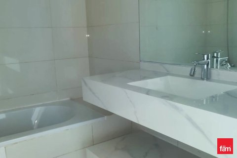 2 bedrooms Apartment in Business Bay, UAE No. 216328 12