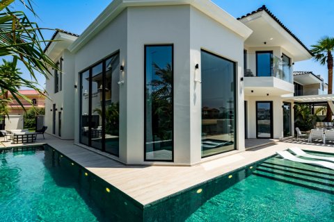 Villa de 4 chambres à Palm Jumeirah, UAE No. 224616 4