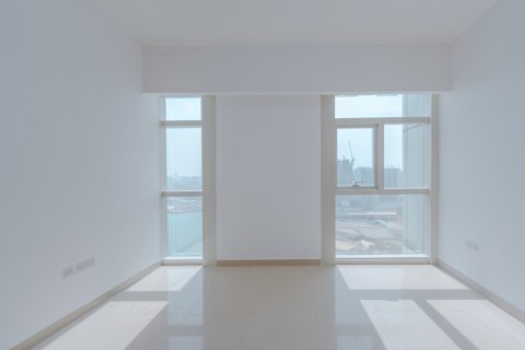3 bedrooms Apartment in Al Reem Island, UAE No. 212996 7