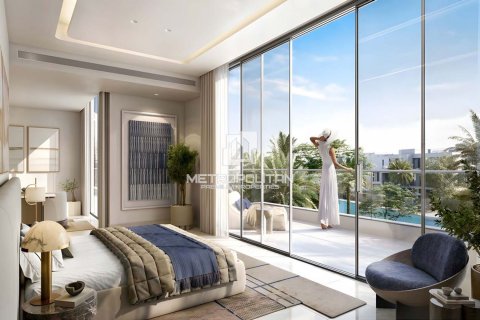 4 bedrooms Villa in Dubai, UAE No. 129753 12