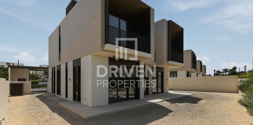 5 bedrooms Villa in Dubai Hills Estate, UAE No. 212586