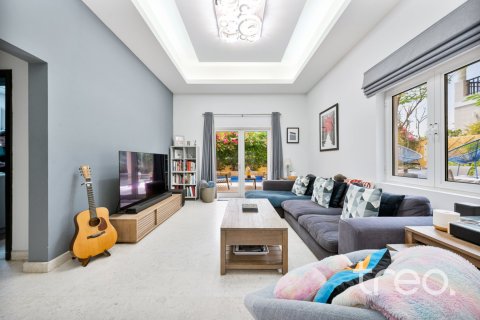 5 bedrooms Villa in Hacienda, UAE No. 220795 5