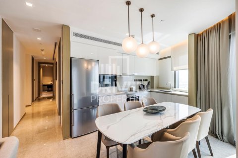 3 bedrooms Apartment in Address Harbour Point, UAE No. 204723 4