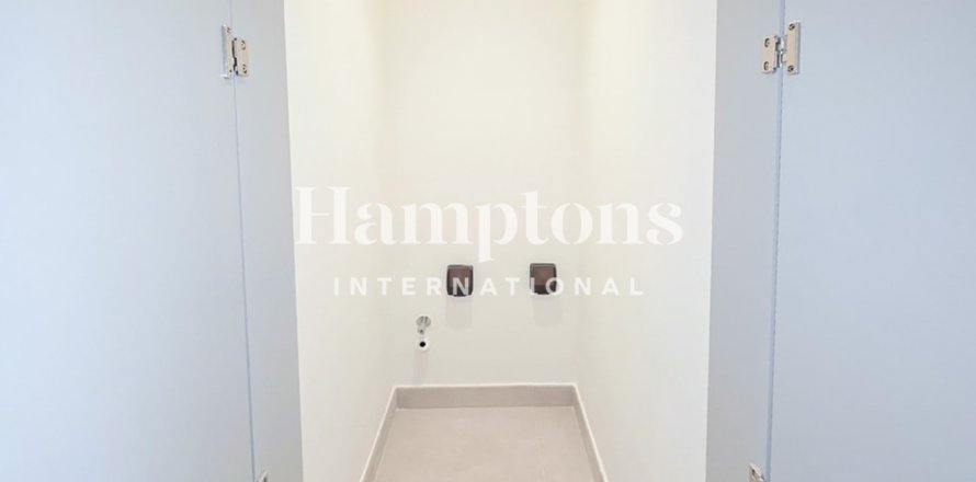 Townhouse de 3 dormitorios en The Valley, UAE No. 208460