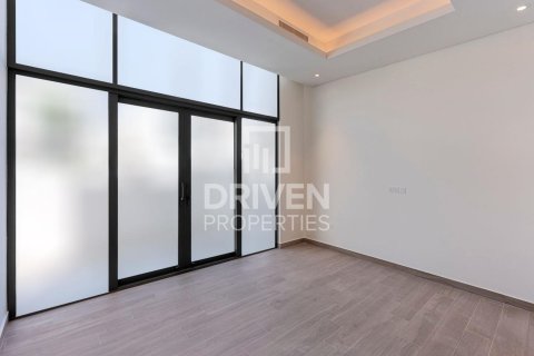 4 bedrooms Villa in District One, UAE No. 212421 6