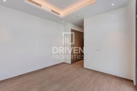 4 bedrooms Villa in District One, UAE No. 212421 9