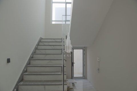 7 bedrooms Villa in Al Mushrif, UAE No. 24655 5
