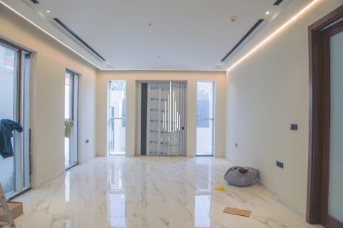 7 bedrooms Villa in Al Mushrif, UAE No. 24655 6