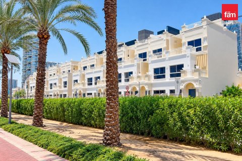 Villa de 4 dormitorios en Dubai, UAE No. 217031 5