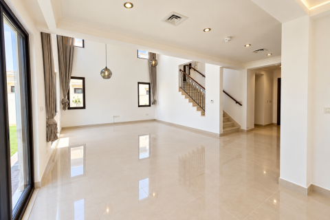 4 bedrooms Villa in Rasha, UAE No. 212982 6