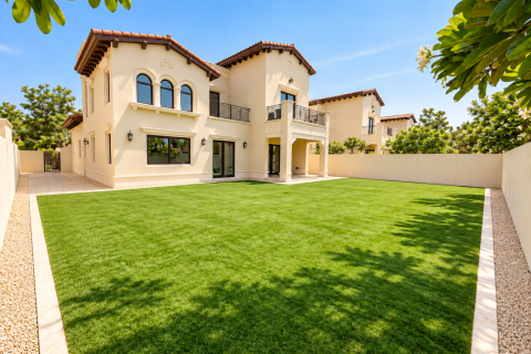 4 bedrooms Villa in Rasha, UAE No. 212982