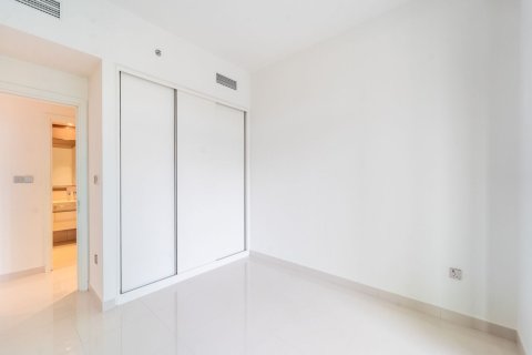 2 bedrooms Apartment in BEACH VISTA TOWER 2 EMAAR Beachfront, UAE No. 184339 11