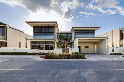 5 bedrooms Villa in Golf Place, UAE No. 168652