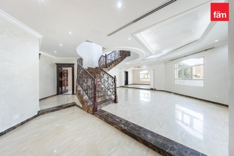 Villa de 5 dormitorios en Al Barsha, UAE No. 224399 8