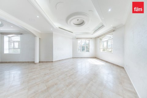 Villa de 5 dormitorios en Al Barsha, UAE No. 224399 15