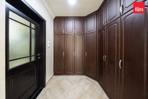 Villa de 5 dormitorios en Al Barsha, UAE No. 224399 6