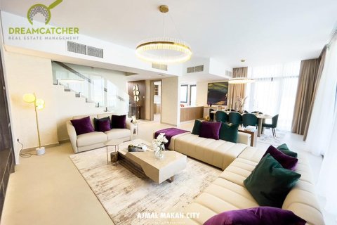 4 bedrooms Villa in Sharjah, UAE No. 20184 6