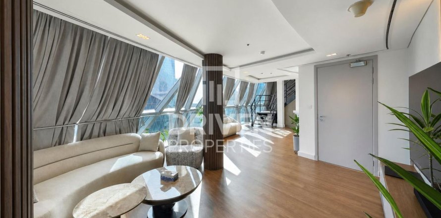 2 bedrooms Apartment in Park Towers, UAE No. 221375
