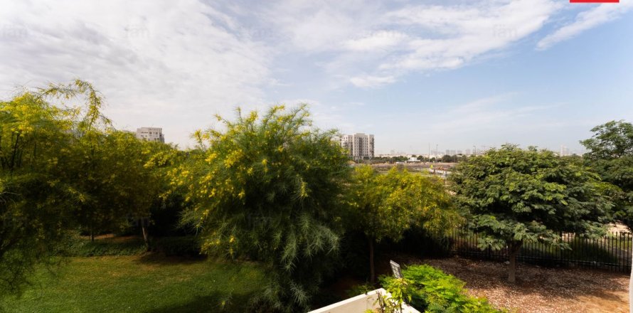 Villa de 3 dormitorios en Reem, UAE No. 149223
