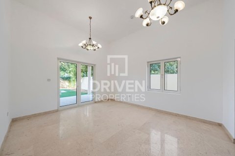 5 bedrooms Villa in Hacienda, UAE No. 211233 13