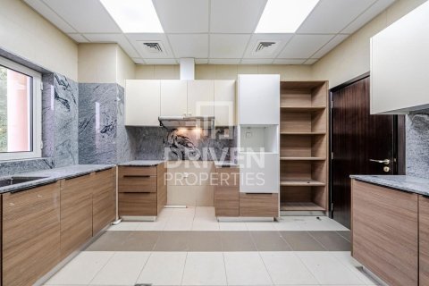5 bedrooms Villa in Hacienda, UAE No. 211233 8