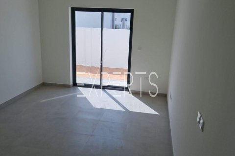 Townhouse de 2 dormitorios en Al Ghadeer 2, UAE No. 224276 4
