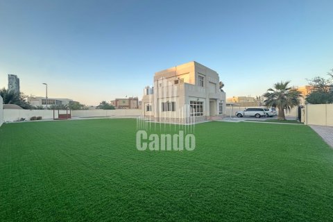 5 bedrooms Villa in Al Barsha 2, UAE No. 43567