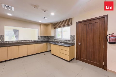 Townhouse de 4 dormitorios en Dubai, UAE No. 223886 6