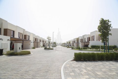 3 bedrooms Townhouse on the Yas Island, UAE No. 34720