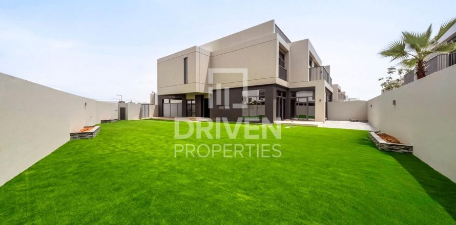 4 bedrooms Villa in The Pulse, UAE No. 212828