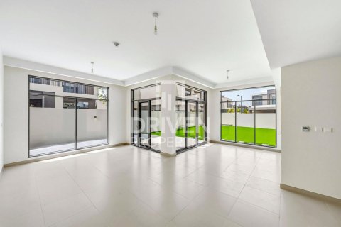 4 bedrooms Villa in The Pulse, UAE No. 212828 3