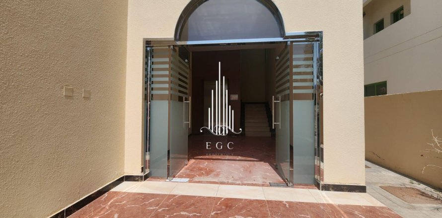 6 bedrooms Villa in Al Bateen, UAE No. 44632