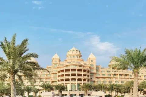 Studio Apartment in Palm Jumeirah, UAE No. 143306 3
