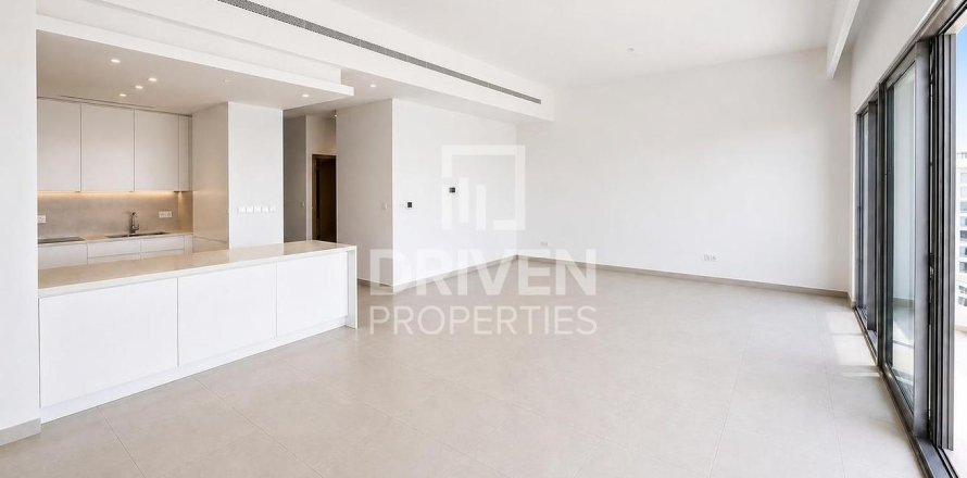 Villa de 4 dormitorios en District 11, UAE No. 222813