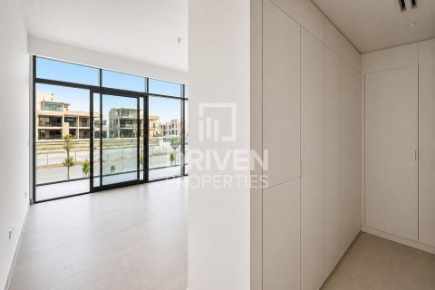 Villa de 4 dormitorios en District 11, UAE No. 222813 11