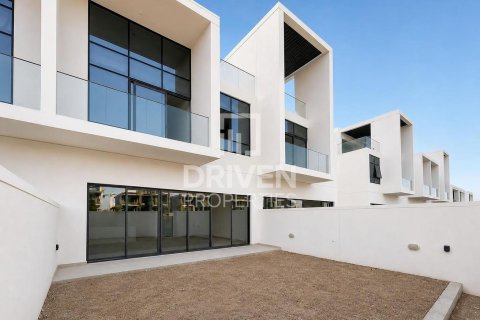 Villa de 4 dormitorios en District 11, UAE No. 222813 17