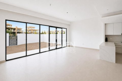 Villa de 4 dormitorios en District 11, UAE No. 222813 3