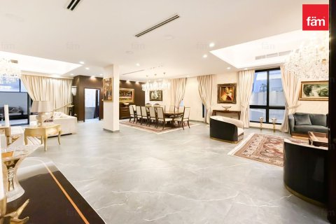 5 bedrooms Villa in Dubai, UAE No. 226929 12