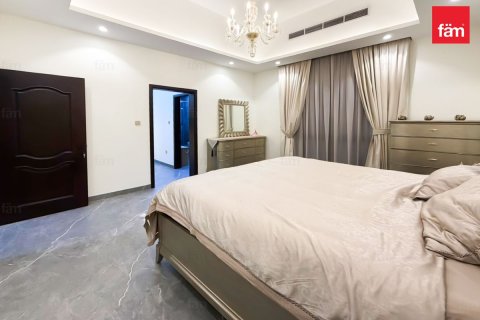 5 bedrooms Villa in Dubai, UAE No. 226929 22