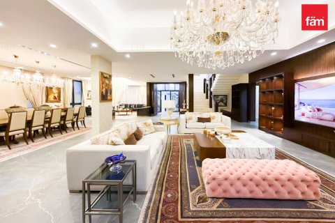 5 bedrooms Villa in Dubai, UAE No. 226929 8