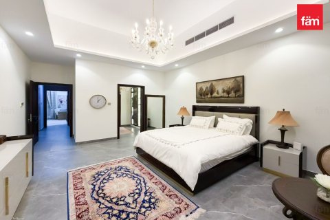 5 bedrooms Villa in Dubai, UAE No. 226929 30