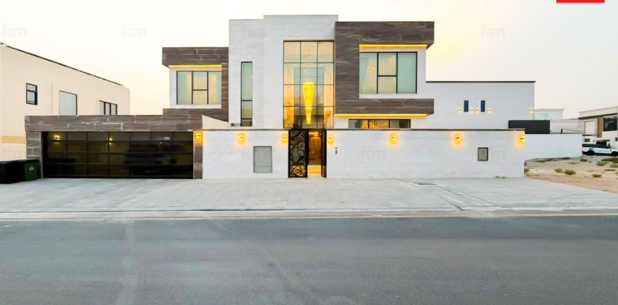 5 bedrooms Villa in Dubai, UAE No. 226929