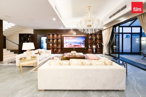 5 bedrooms Villa in Dubai, UAE No. 226929 9