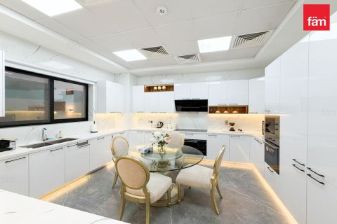 5 bedrooms Villa in Dubai, UAE No. 226929 14
