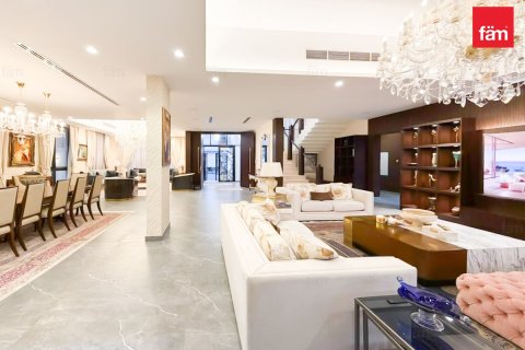 5 bedrooms Villa in Dubai, UAE No. 226929 10