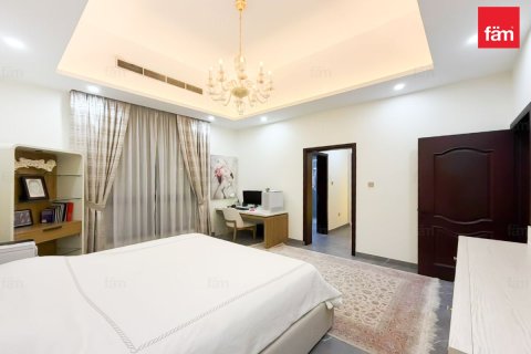 5 bedrooms Villa in Dubai, UAE No. 226929 25
